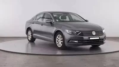 Vendo Volkswagen Passat 2016 - 10999 EUR, 190000 km - AUTO.MOTO.pt