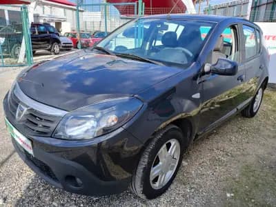 Vendo Dacia Sandero 2012 - 5750 EUR, 158792 km - AUTO.MOTO.pt