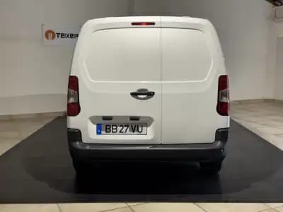 Vendo Peugeot Partner 2023 - 17750 EUR, 80117 km - AUTO.MOTO.pt