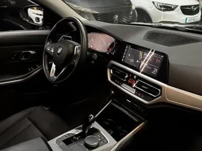 Vendo BMW 318 2022 - 29990 EUR, 100253 km - AUTO.MOTO.pt