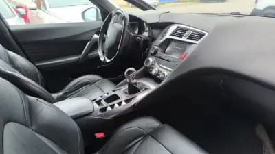 Vendo Citroën DS5 2016 - 11500 EUR, 190000 km - AUTO.MOTO.pt