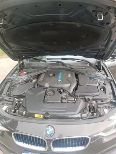 Sell BMW 330e 2017 - 17950 EUR, 159000 km - AUTO.MOTO.pt