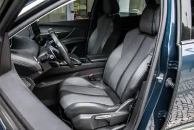 Sell Peugeot 3008 2021 - 19980 EUR, 119707 km - AUTO.MOTO.pt