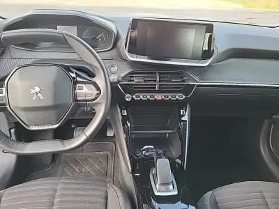 Sell Peugeot e-208 2021 - 17700 EUR, 22007 km - AUTO.MOTO.pt