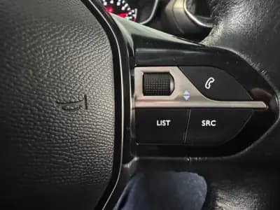 Sell Peugeot 208 2021 - 15750 EUR, 87561 km - AUTO.MOTO.pt