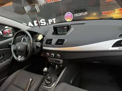 Sell Renault Mégane Sport Tourer 2013 - 4900 EUR, 257854 km - AUTO.MOTO.pt