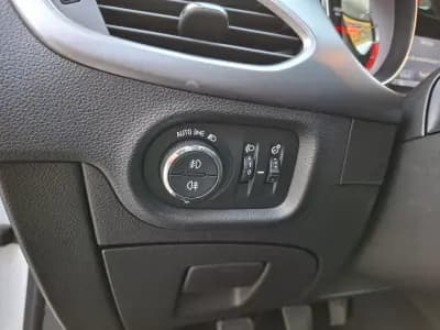 Vendo Opel Astra 2016 - 11000 EUR, 81600 km - AUTO.MOTO.pt