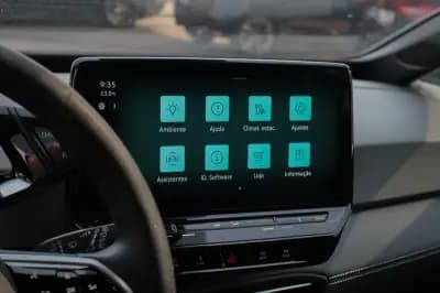 Vendo Volkswagen ID.3 2024 - 29990 EUR, 15120 km - AUTO.MOTO.pt