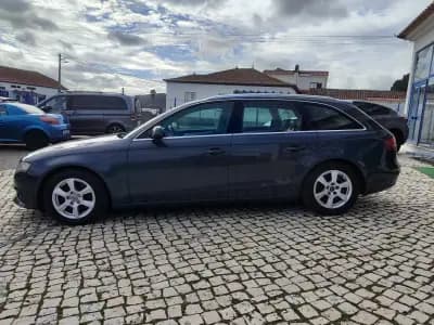 Vendo Audi A4 Avant 2010 - 9500 EUR, 292000 km - AUTO.MOTO.pt