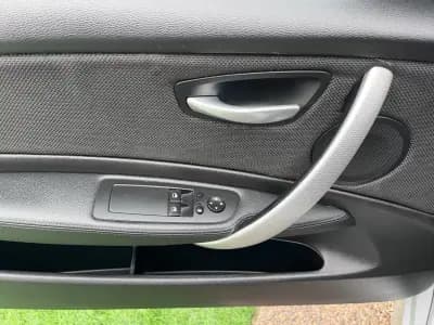 Vendo BMW 120 2008 - 12900 EUR, 300000 km - AUTO.MOTO.pt