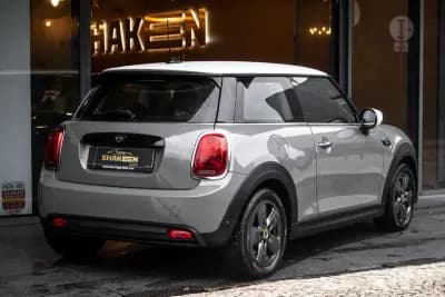 Vendo MINI 2021 - 17980 EUR, 78086 km - AUTO.MOTO.pt