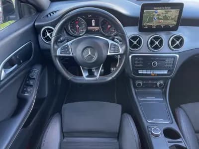 Vendo Mercedes-Benz CLA 200 2017 - 27990 EUR, 133325 km - AUTO.MOTO.pt