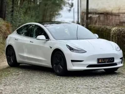 Sell Tesla Model 3 2020 - 22000 EUR, 101000 km - AUTO.MOTO.pt