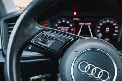 Vendo Audi A1 Sportback 2021 - 19900 EUR, 76000 km - AUTO.MOTO.pt