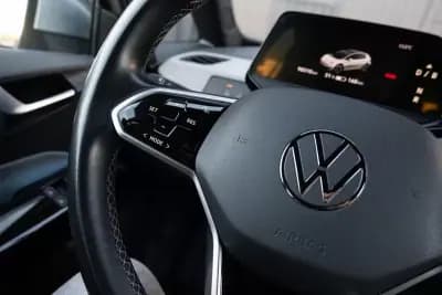 Sell Volkswagen ID.3 2023 - 23750 EUR, 98300 km - AUTO.MOTO.pt