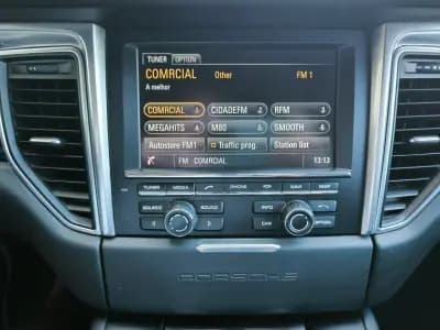 Vendo Porsche Macan 2014 - 42950 EUR, 177239 km - AUTO.MOTO.pt