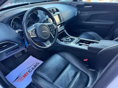 Sell Jaguar XE 2018 - 18900 EUR, 104810 km - AUTO.MOTO.pt