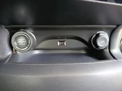 Sell Citroën C4 Cactus 2019 - 13750 EUR, 79000 km - AUTO.MOTO.pt