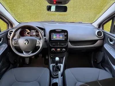Vendo Renault Clio 2018 - 12500 EUR, 138000 km - AUTO.MOTO.pt