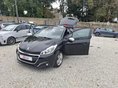 Sell Peugeot 208 2017 - 8900 EUR, 191000 km - AUTO.MOTO.pt