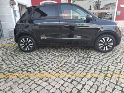 Vendo Renault Twingo 2022 - 12990 EUR, 51026 km - AUTO.MOTO.pt