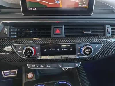Vendo Audi RS5 2018 - 56000 EUR, 142000 km - AUTO.MOTO.pt