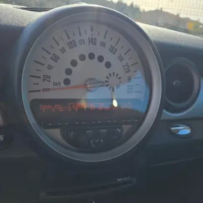 Vendo MINI 2011 - 8750 EUR, 246729 km - AUTO.MOTO.pt