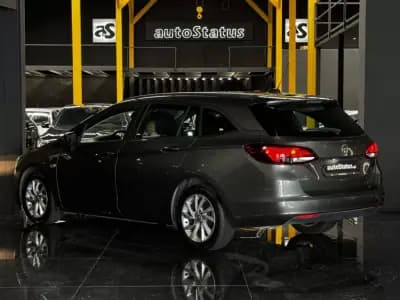 Vendo Opel Astra Sports Tourer 2020 - 13990 EUR, 89500 km - AUTO.MOTO.pt