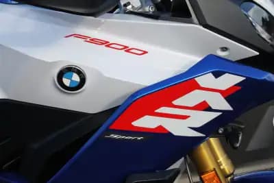 Sell BMW F 900 XR 2025 - 15800 EUR, 100 km - AUTO.MOTO.pt