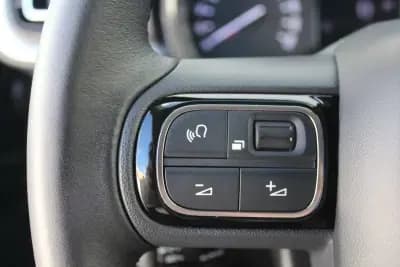 Vendo Citroën C3 2024 - 18980 EUR, 12605 km - AUTO.MOTO.pt