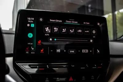 Vendo Volkswagen ID.4 2021 - 26990 EUR, 66500 km - AUTO.MOTO.pt