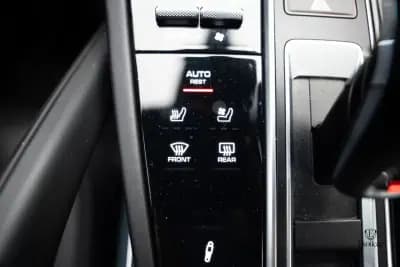 Vendo Porsche Cayenne Coupé 2022 - 108000 EUR, 92000 km - AUTO.MOTO.pt