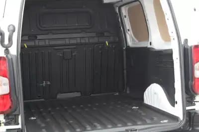 Vendo Peugeot Partner 2021 - 14250 EUR, 105000 km - AUTO.MOTO.pt