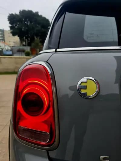 Vendo MINI Countryman 2018 - 18990 EUR, 132950 km - AUTO.MOTO.pt