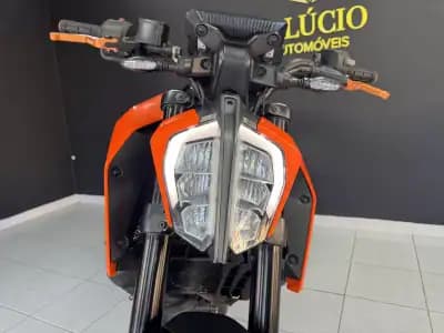 Sell KTM Duke 990 R 2022 - 4800 EUR, 46125 km - AUTO.MOTO.pt