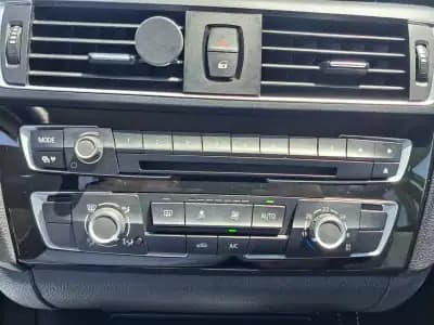 Vendo BMW 114 2015 - 11950 EUR, 244189 km - AUTO.MOTO.pt