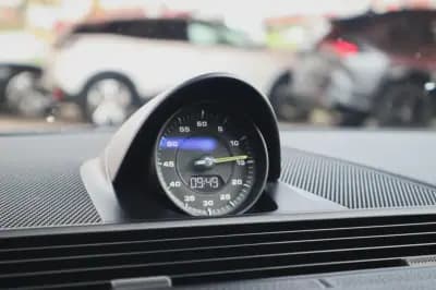 Sell Porsche Panamera Sport Turismo 2019 - 69880 EUR, 97640 km - AUTO.MOTO.pt