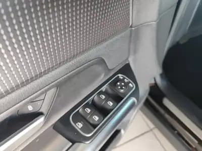 Sell Mercedes-Benz EQA 2022 - 35350 EUR, 31000 km - AUTO.MOTO.pt