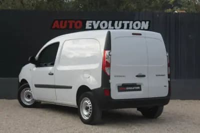 Vendo Renault Kangoo 2019 - 8456 EUR, 175000 km - AUTO.MOTO.pt