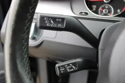 Vendo Volkswagen Passat 2011 - 10990 EUR, 174000 km - AUTO.MOTO.pt