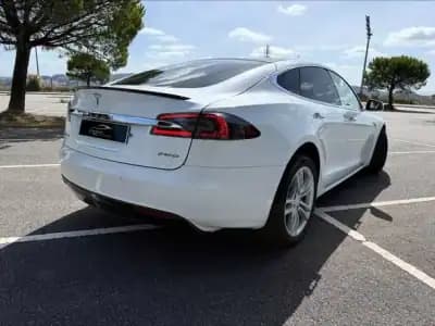 Vendo Tesla Model S 2015 - 27500 EUR, 162000 km - AUTO.MOTO.pt