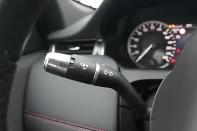 Vendo Land Rover Discovery Sport 2022 - 39780 EUR, 56494 km - AUTO.MOTO.pt