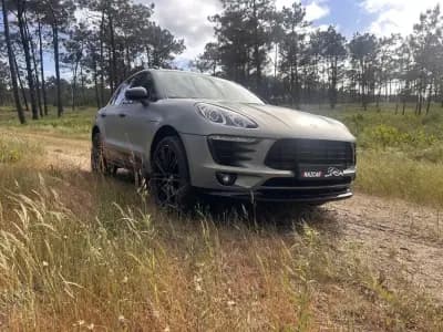 Vendo Porsche Macan 2016 - 42900 EUR, 145000 km - AUTO.MOTO.pt