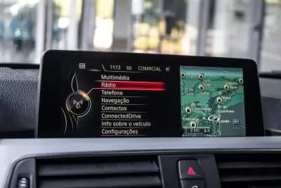 Vendo BMW 318 2015 - 16900 EUR, 246569 km - AUTO.MOTO.pt