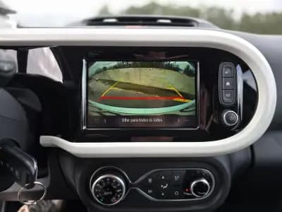 Vendo Renault Twingo 2023 - 14750 EUR, 27700 km - AUTO.MOTO.pt