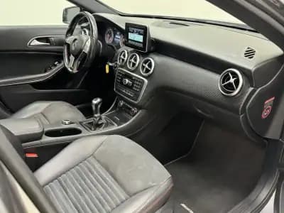 Vendo Mercedes-Benz A 180 2014 - 16990 EUR, 134000 km - AUTO.MOTO.pt