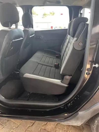 Sell Dacia Lodgy 2022 - 14900 EUR, 175000 km - AUTO.MOTO.pt