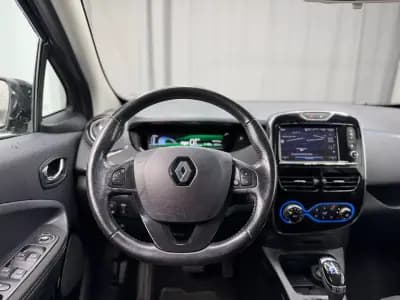 Vendo Renault Zoe 2017 - 10499 EUR, 105000 km - AUTO.MOTO.pt
