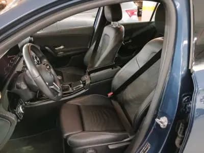 Vendo Mercedes-Benz A 180 2020 - 25750 EUR, 53236 km - AUTO.MOTO.pt