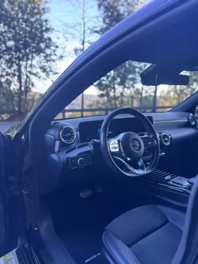 Vendo Mercedes-Benz CLA 250 2021 - 29900 EUR, 107769 km - AUTO.MOTO.pt